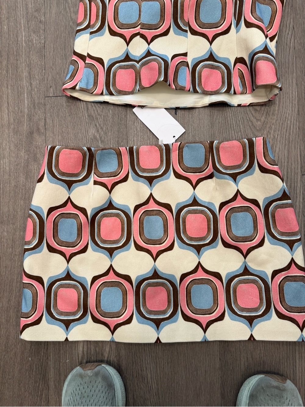 Retro Geo Print Crop Top & Mini Skirt Set – Pink/Blue - Top S; skirt size 4 - Picture 5 of 5